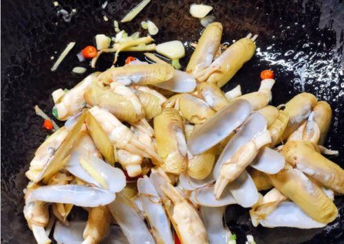 葫瓜烧蛏子怎么做的吃视频,葫芦瓜烧蛏子烹饪教程