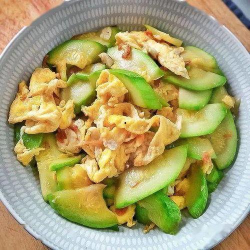 瓜叶炒鸡蛋可以吃吗视频,家常美味，健康营养两不误