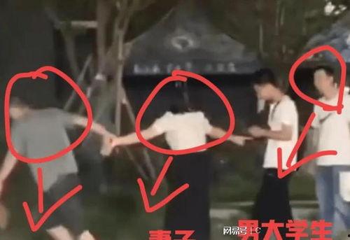 吃瓜单身大学生视频,吃瓜单身大学生，揭秘校园单身生活点滴